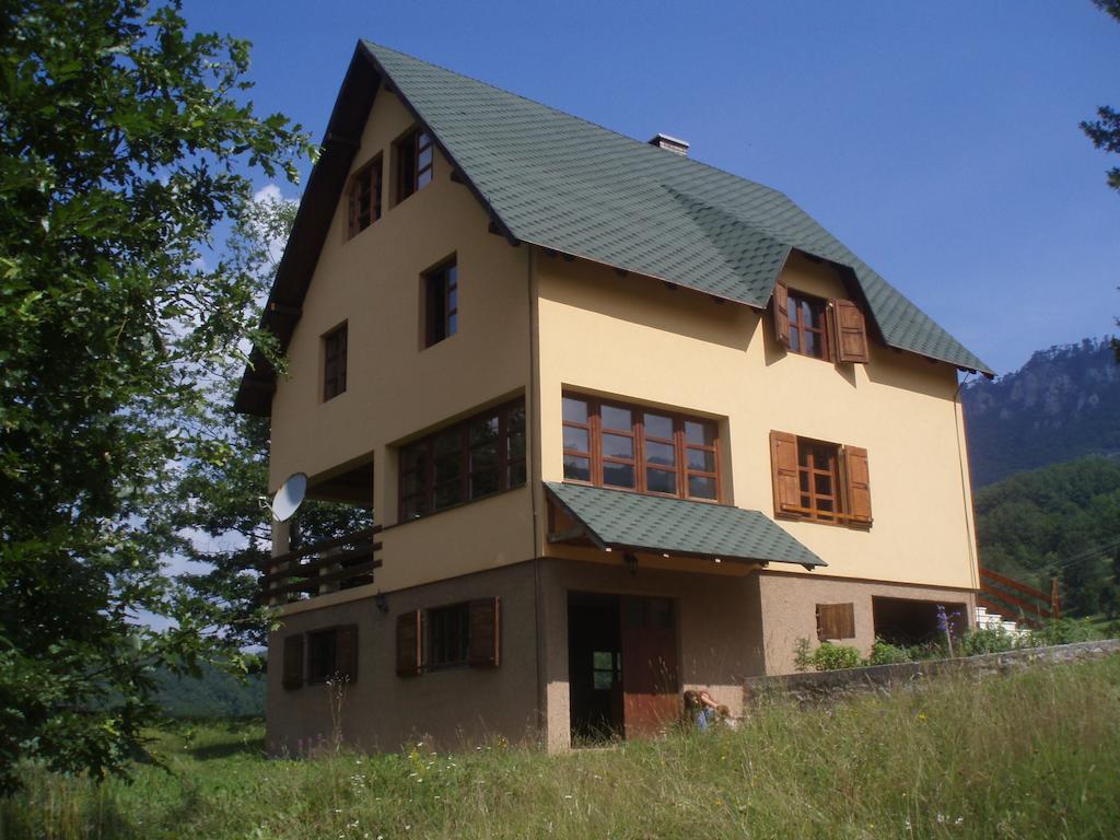 Guest House Tara Canyon Pljevlja Ruang foto
